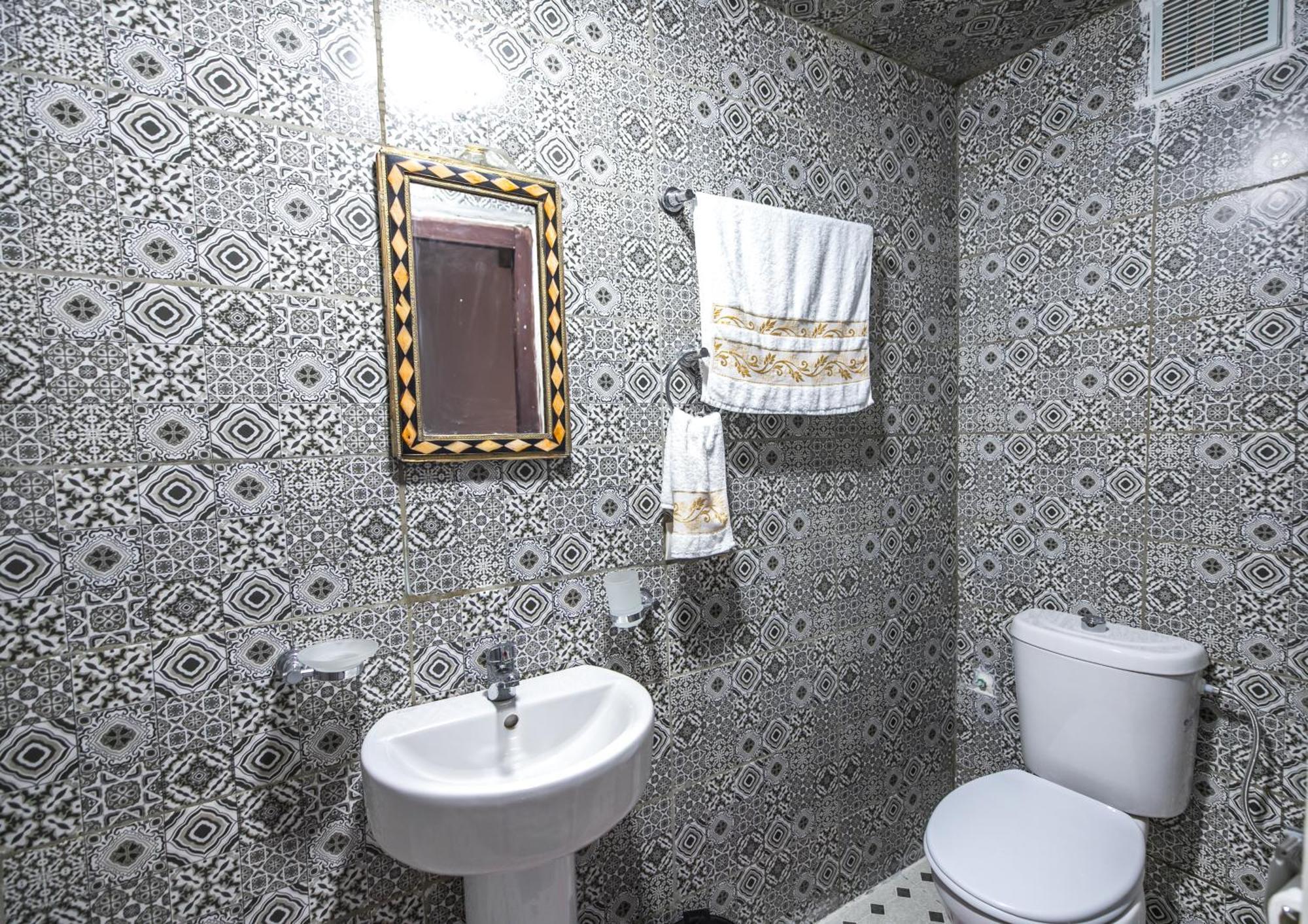 Riad Fes Lile ภายนอก รูปภาพ