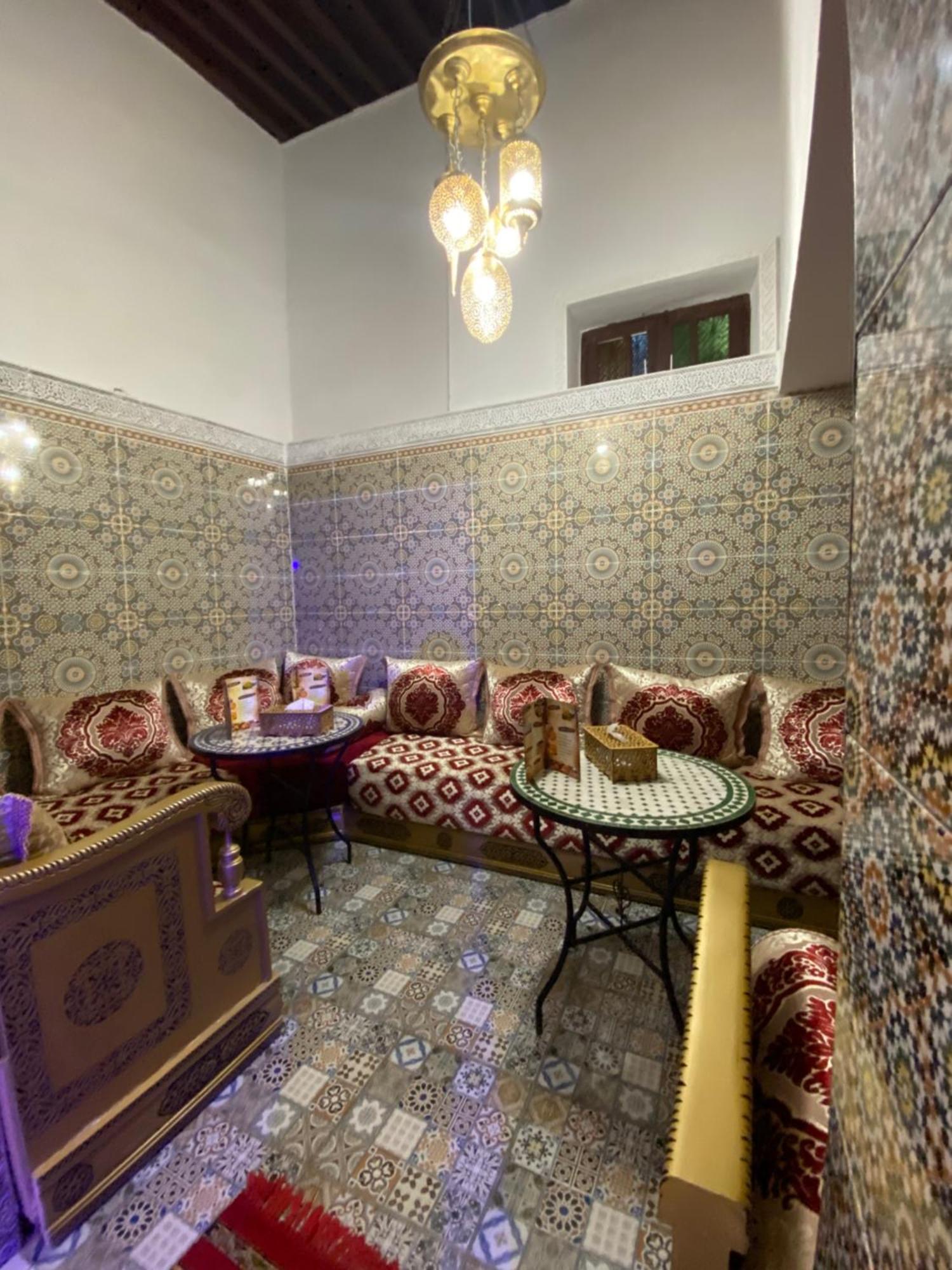 Riad Fes Lile ภายนอก รูปภาพ